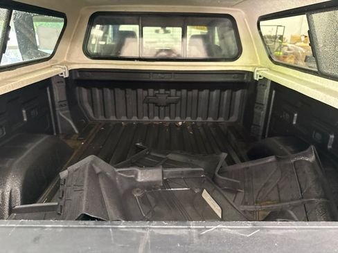 Used 2019 Chevrolet Silverado 1500 LT w/ All-Star Edition AWD/4WD image 13