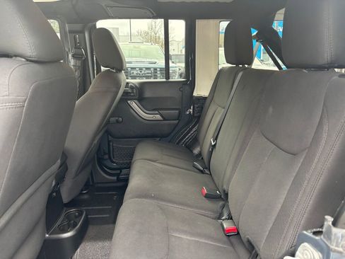 Used 2017 Jeep Wrangler Unlimited Sport w/ Connectivity Group image 14