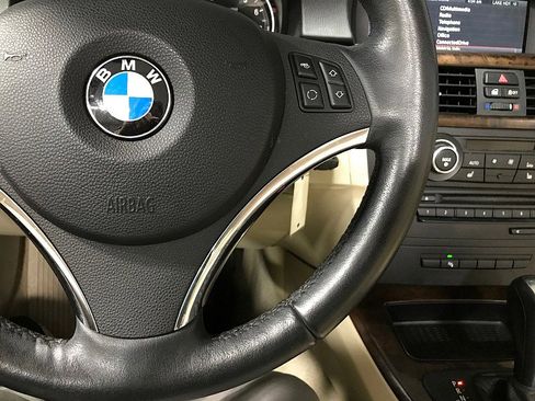 Used 2012 BMW 335i Convertible RWD image 28