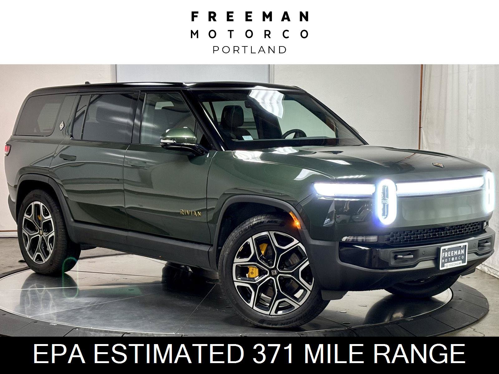 Used 2025 Rivian R1S Premium Dual AWD/4WD image 1
