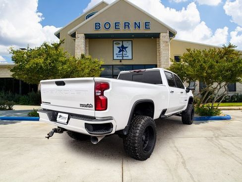 Used 2022 Chevrolet Silverado 3500 High Country w/ LPO, Hitch Package image 5