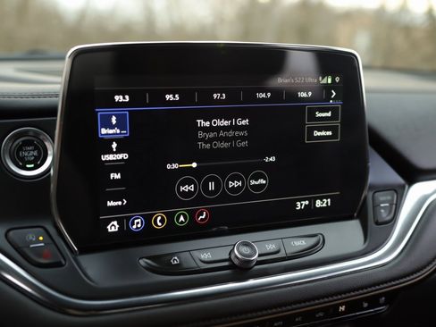 Used 2023 Chevrolet Blazer Premier w/ Enhanced Convenience Package image 12