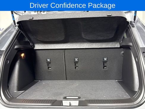 Used 2025 Chevrolet Trax RS w/ Driver Confidence Package image 13