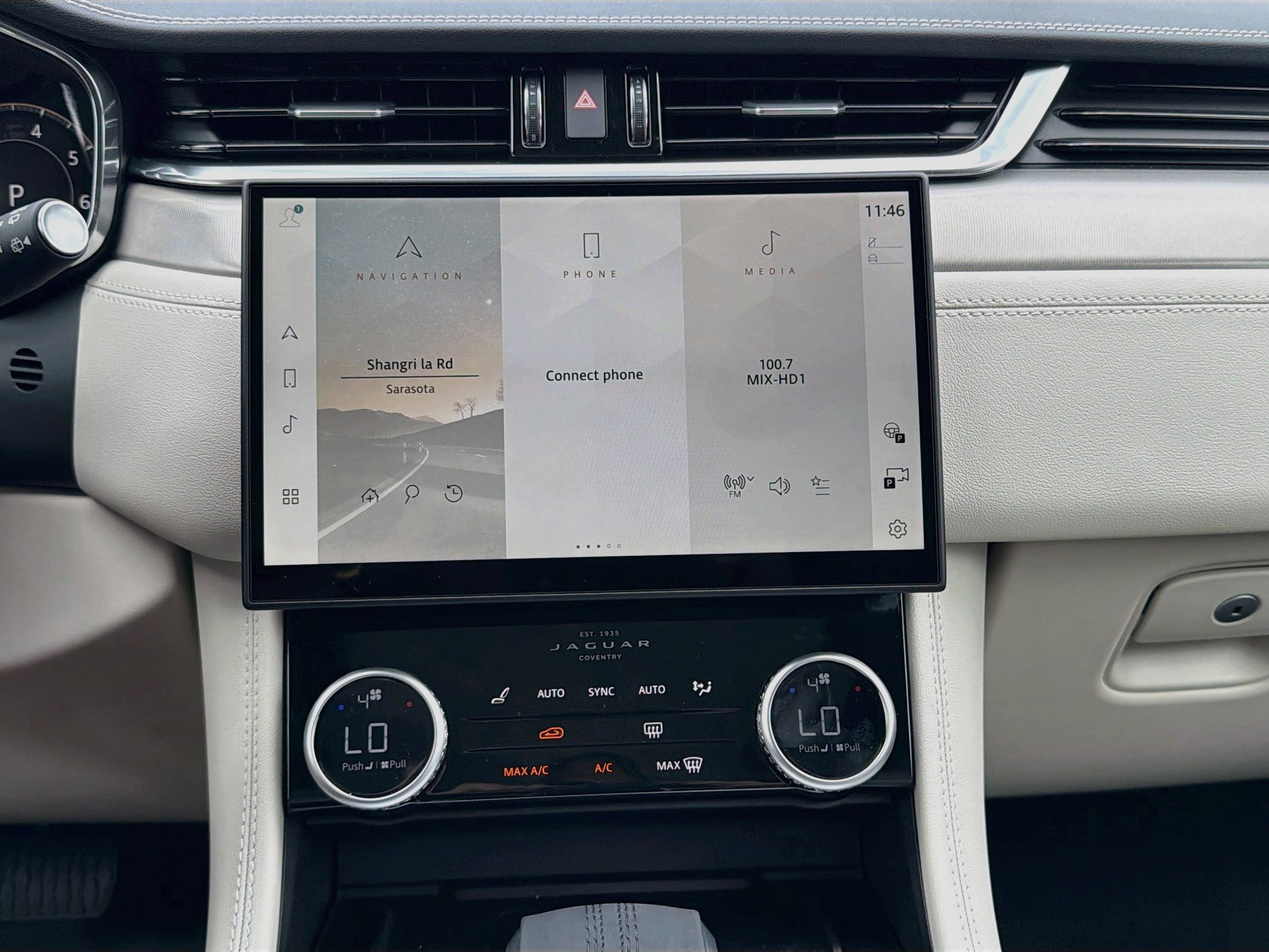 New 2026 Jaguar F-PACE R-Dynamic S AWD/4WD image 28