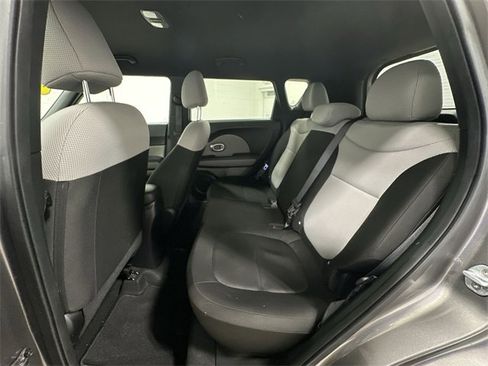 Used 2019 Kia Soul image 18