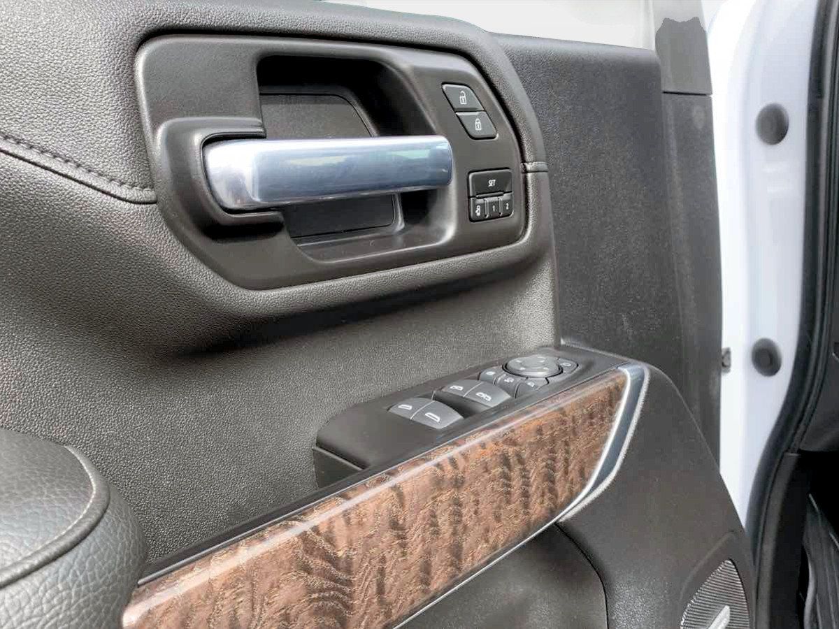 Used 2021 GMC Sierra 3500 Denali w/ Denali Ultimate Package AWD/4WD image 16