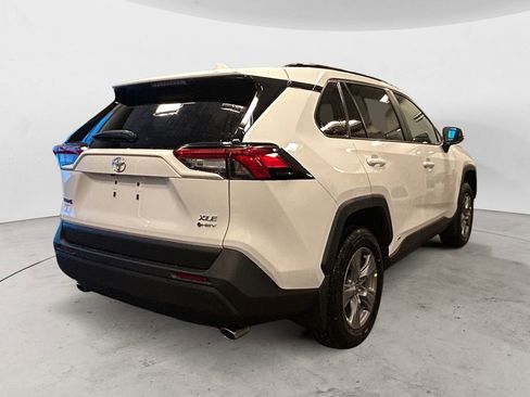 New 2025 Toyota RAV4 XLE image 5