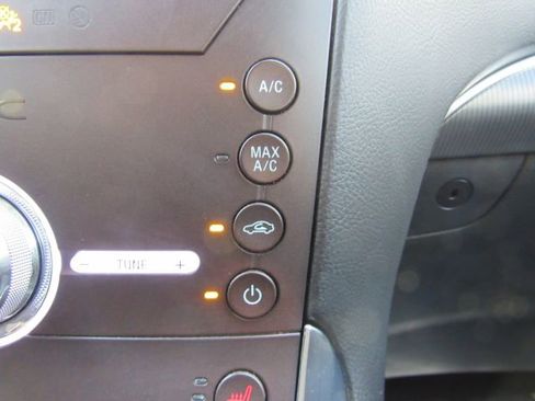 Used 2020 Ford Edge Titanium image 48