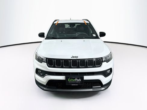 Used 2026 Jeep Compass Latitude AWD/4WD image 2