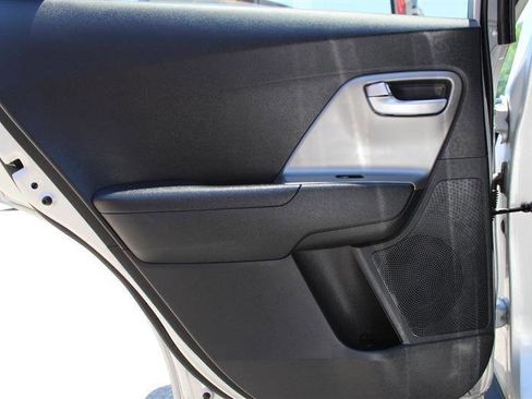 Used 2019 Kia Niro LX FWD image 22