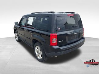 Used 2012 Jeep Patriot Latitude w/ Sun/Sound Group AWD/4WD video 3