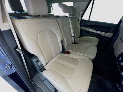 Used 2024 Ford Expedition Max Limited image 21