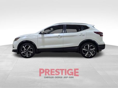 Used 2022 Nissan Rogue Sport SL image 10