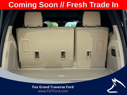 Used 2023 Cadillac Escalade Premium Luxury w/ Performance Package AWD/4WD image 45