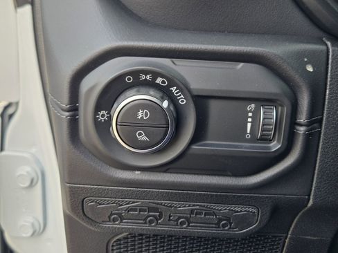 New 2026 Jeep Gladiator Sport AWD/4WD image 26