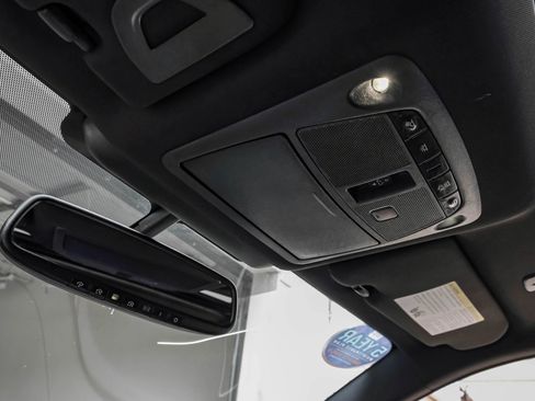 Used 2017 INFINITI Q60 3.0t w/ Premium Plus Package 3.0T image 32