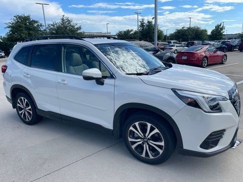 Used 2023 Subaru Forester Limited AWD/4WD image 1
