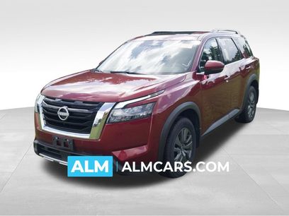 Used 2024 Nissan Pathfinder SV