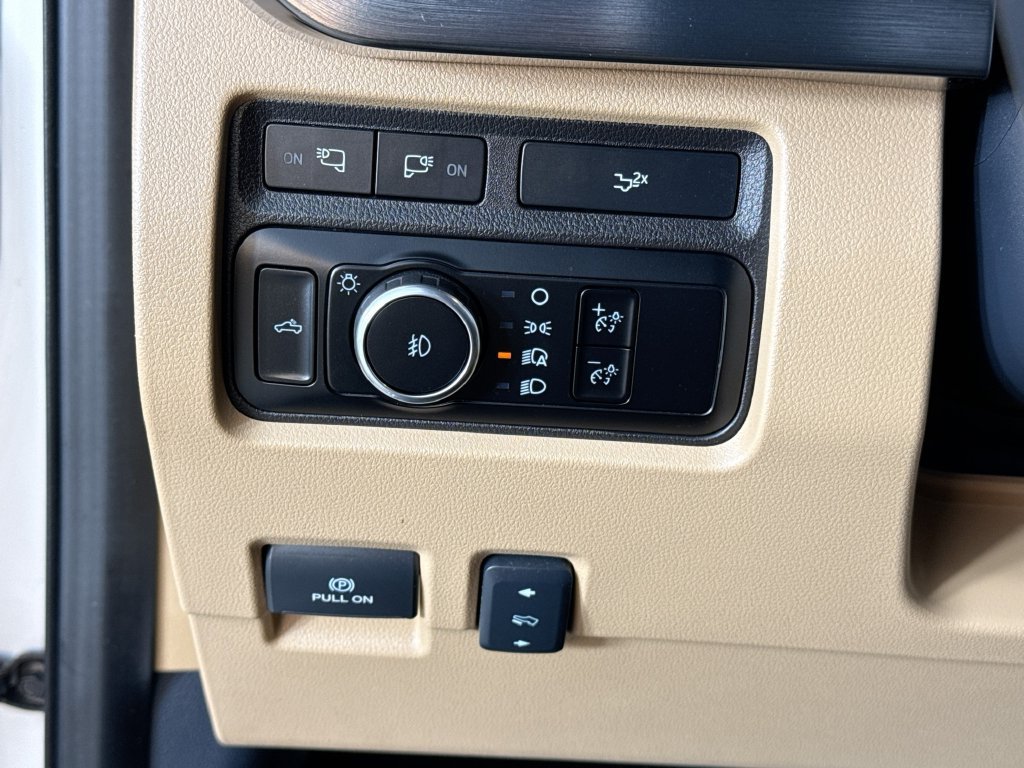 Used 2024 Ford F250 Lariat w/ Chrome Package AWD/4WD image 42