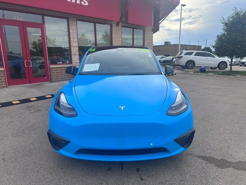 Used 2022 Tesla Model Y Performance AWD/4WD image 2