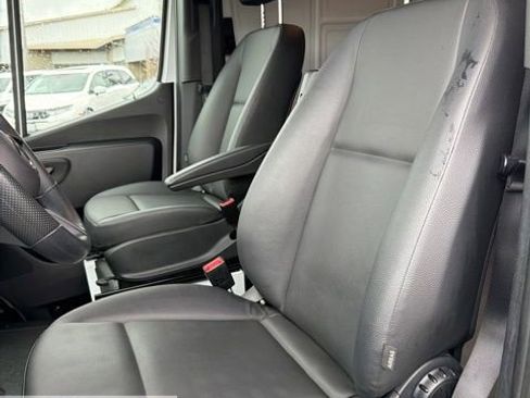 Used 2025 Mercedes-Benz Sprinter 2500 image 36