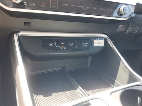 New 2026 Kia Carnival SX Prestige image 25