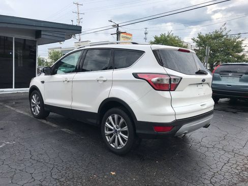 Used 2017 Ford Escape Titanium FWD image 5