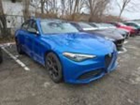 Used 2023 Alfa Romeo Giulia Veloce image 21