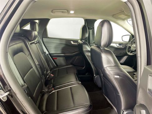 Used 2024 Ford Escape Platinum AWD/4WD image 26