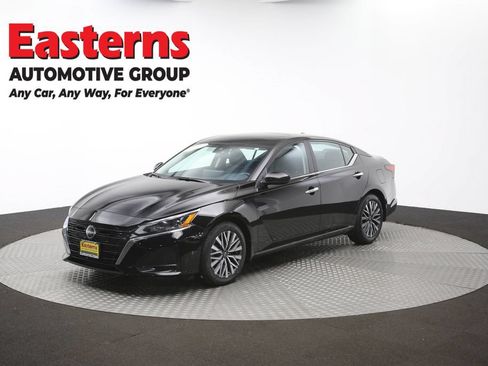 Used 2023 Nissan Altima 2.5 SV w/ SV Premium Package FWD image 57