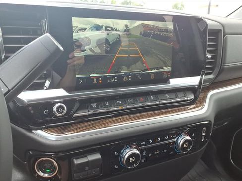 New 2026 GMC Sierra 2500 SLE w/ SLE Value Package; AWD/4WD image 22