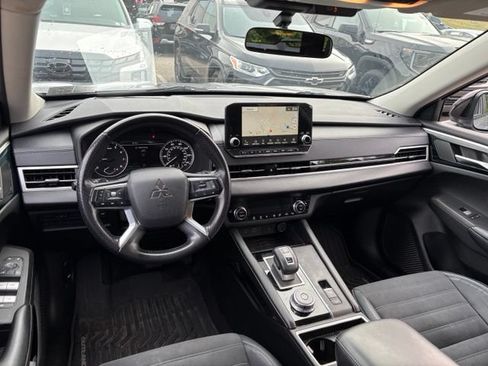 Used 2022 Mitsubishi Outlander SEL Black Edition AWD/4WD image 13