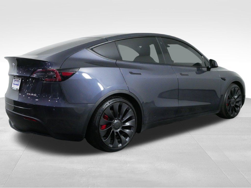 Used 2022 Tesla Model Y Performance AWD/4WD image 10