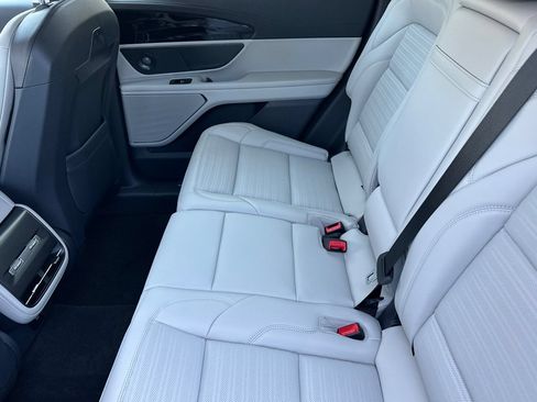 New 2026 Lincoln Nautilus Reserve w/ Jet Appearance Package AWD/4WD image 11