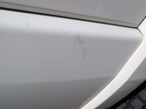 Used 2010 Jeep Commander Sport w/ Sun/Sound Group image 33