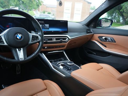 Used 2023 BMW 330i xDrive Sedan w/ M Sport Package AWD/4WD image 19