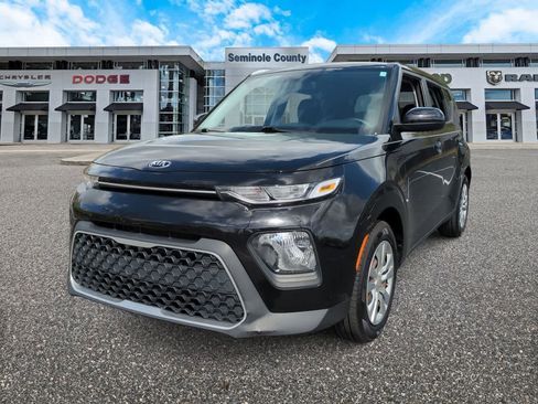 Used 2020 Kia Soul LX image 4