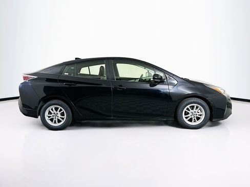 Used 2017 Toyota Prius Three FWD image 10