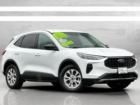 Used 2024 Ford Escape Active w/ Tech Pack #1 image 2