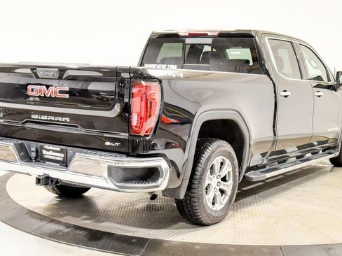 Used 2022 GMC Sierra 1500 SLT w/ SLT Convenience Package image 11