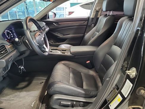 Used 2018 Honda Accord EX-L image 11