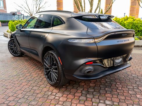 Used 2022 Aston Martin DBX image 50