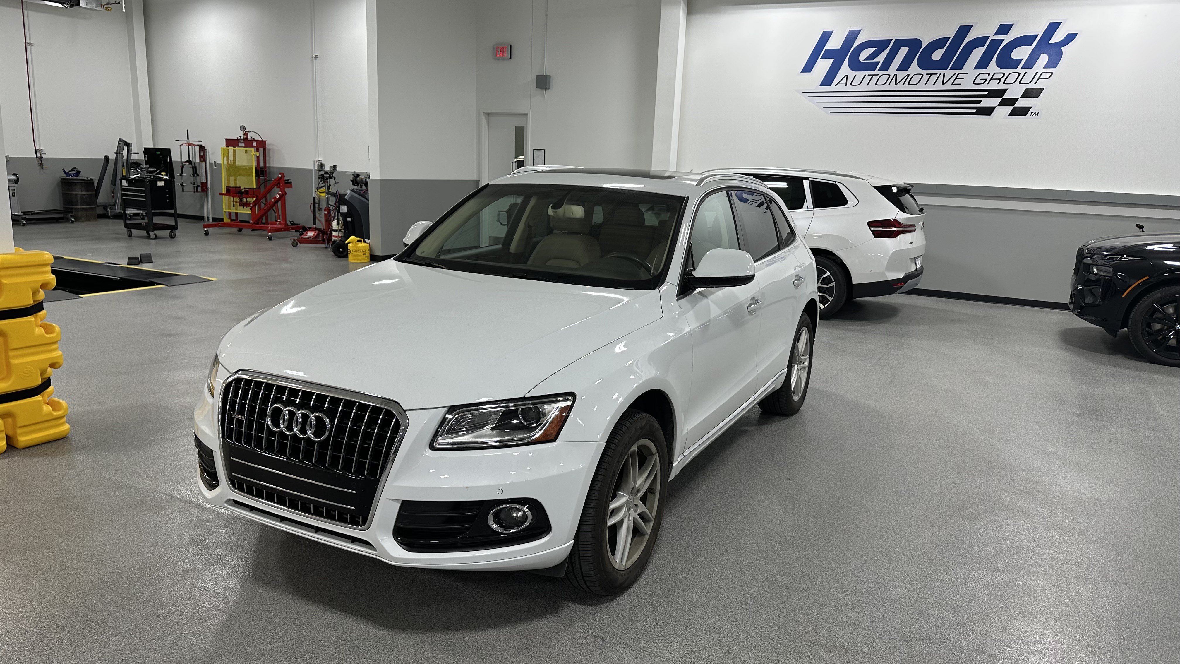 Used 2017 Audi Q5 2.0T Premium Plus AWD/4WD image 6