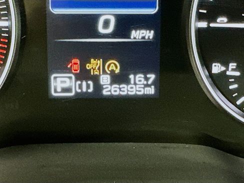 Used 2024 Subaru Crosstrek 2.0i Premium image 19