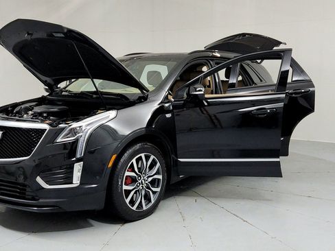 Used 2022 Cadillac XT5 Sportv w/ Platinum Package AWD/4WD image 9