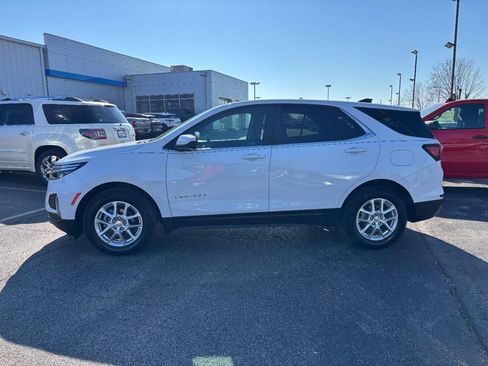 Certified 2024 Chevrolet Equinox LT w/ LPO, Floor Liner Package image 2