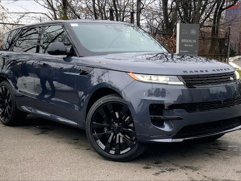 New 2026 Land Rover Range Rover Sport Dynamic SE image 2
