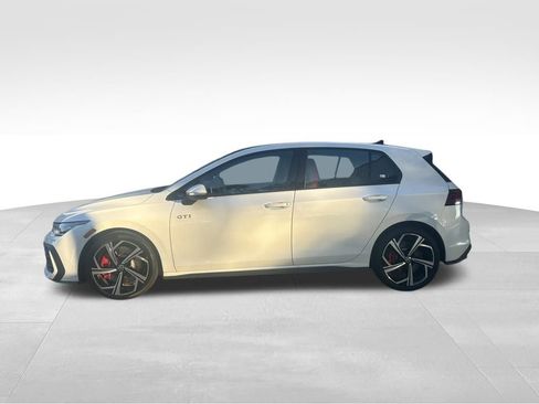 New 2026 Volkswagen GTI SE image 2
