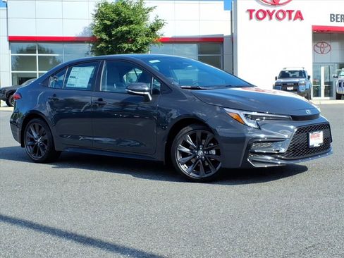 New 2026 Toyota Corolla SE FWD image 2