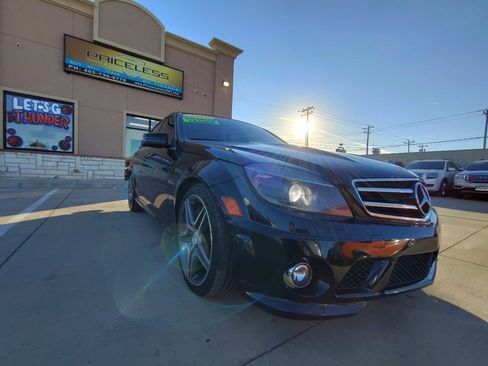 Used 2010 Mercedes-Benz C 63 AMG Sedan image 2